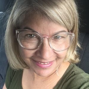 Meet your Posher, Raquel